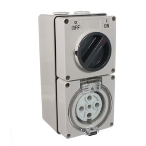 NLS 66CV540 | 5 PIN 40AMP SWITCHED SOCKET OUTLET IP66 | 30496
